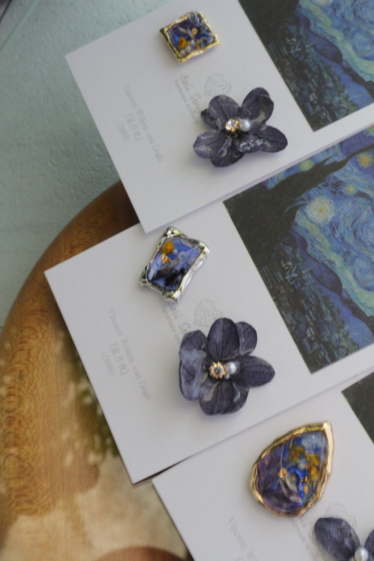 Gogh Inspired Flower and Medallion No. 1 Pierceチタンピアス - 星月夜