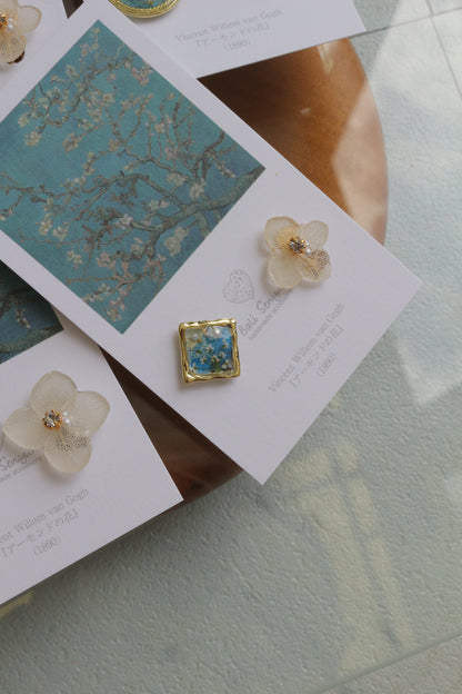 Gogh Inspired Flower and Medallion No.2 イヤリング Clip-on アーモンドの花