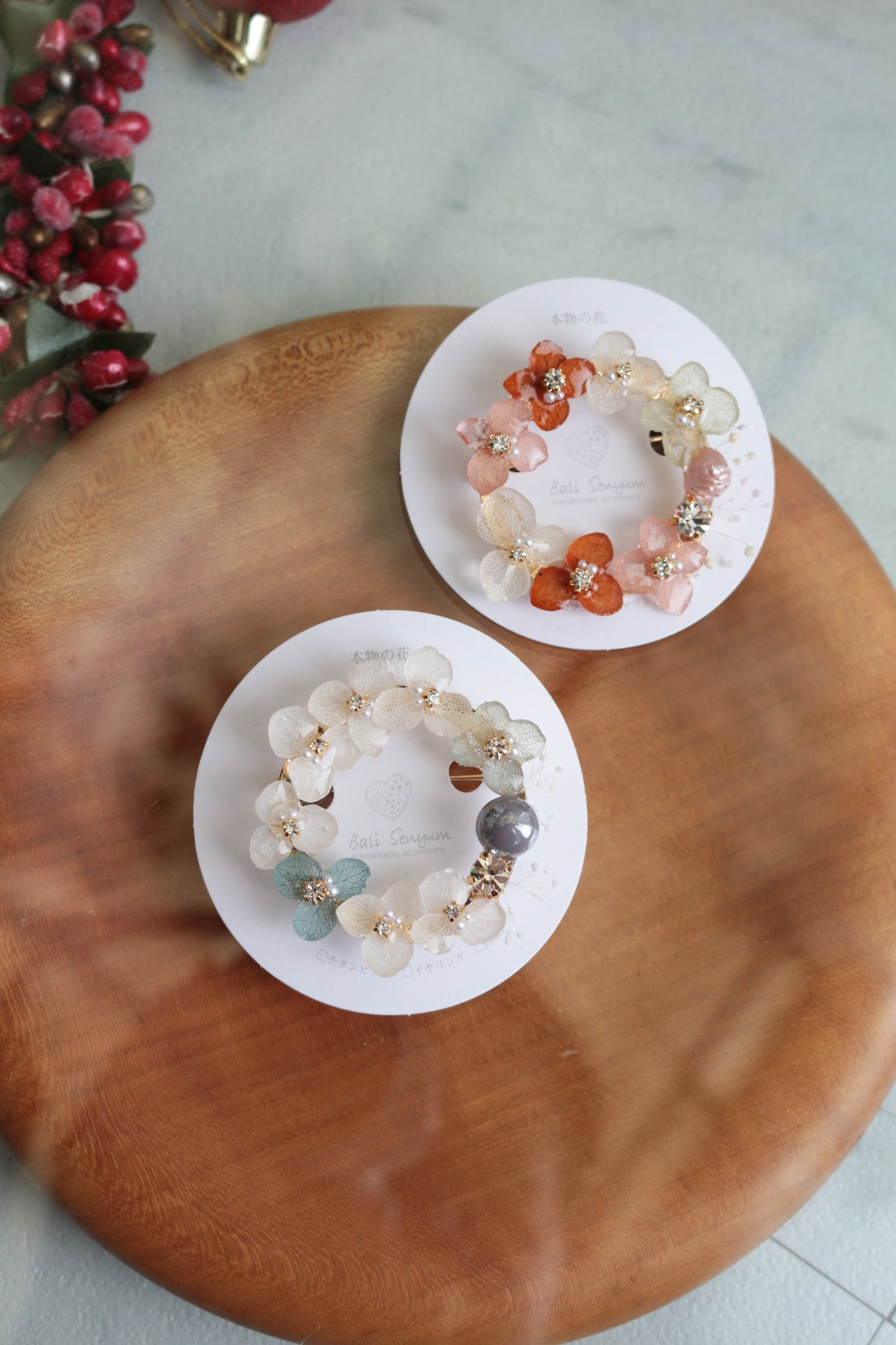 Hydrangea Wreath Brooch