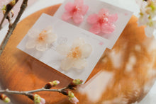 Natural Shape Someiyoshino Sakura Earrings #S004