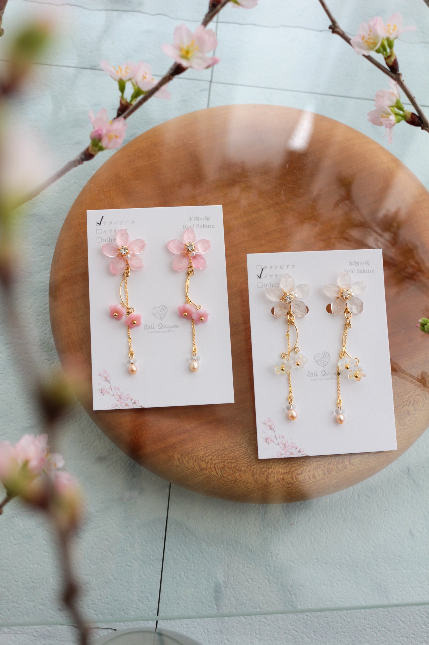 Someiyoshino Sakura Bouquet Earrings