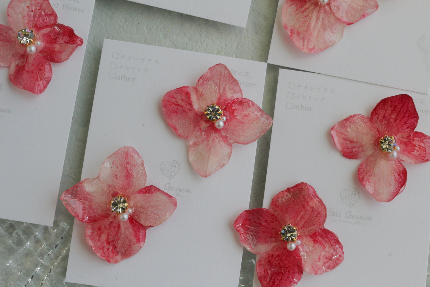 Hydrangea Petal  No.63 パーツ選べます。Clip-on or Titanium Pierce