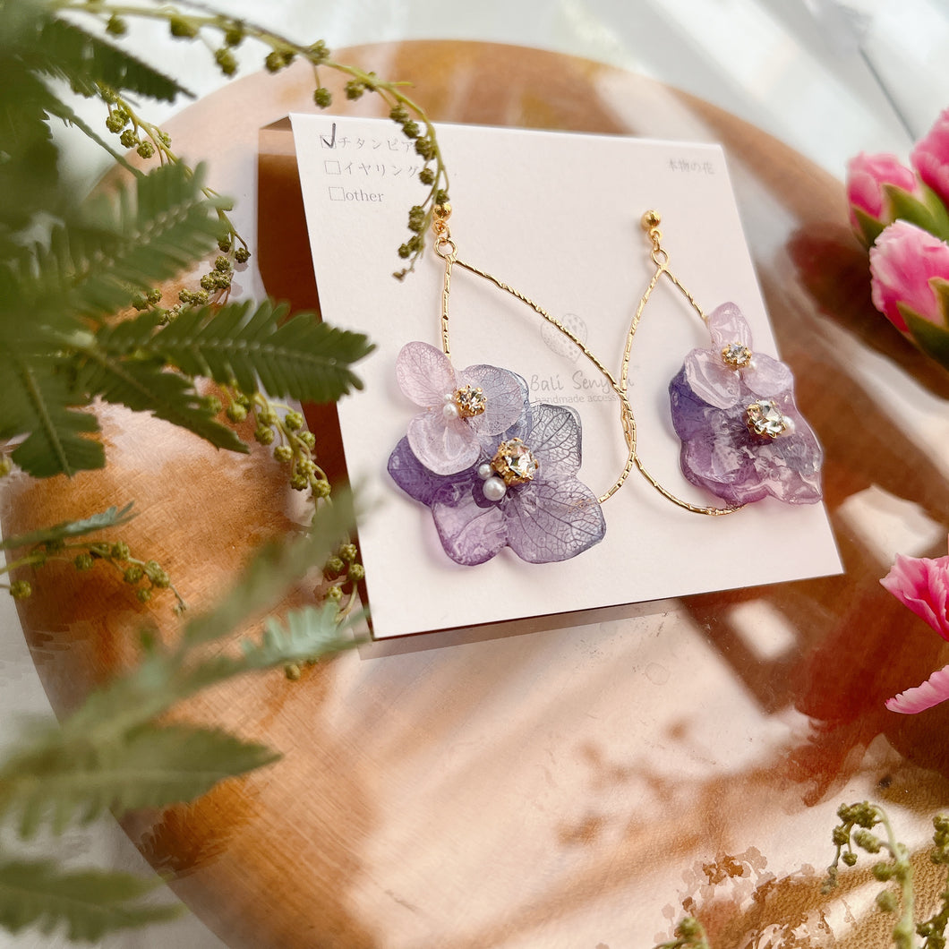 Teardrop Hoop Earrings with Hydrangeas No.14