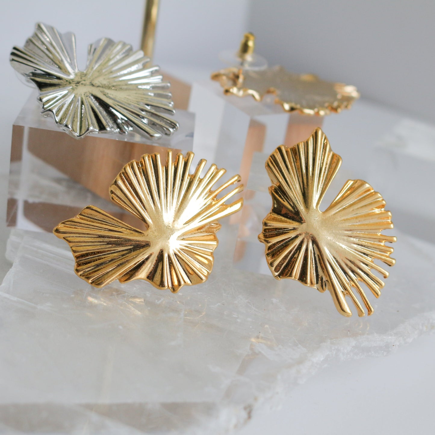 Lily Pad Metal Pierce Earring No.2 〜Sakkoly