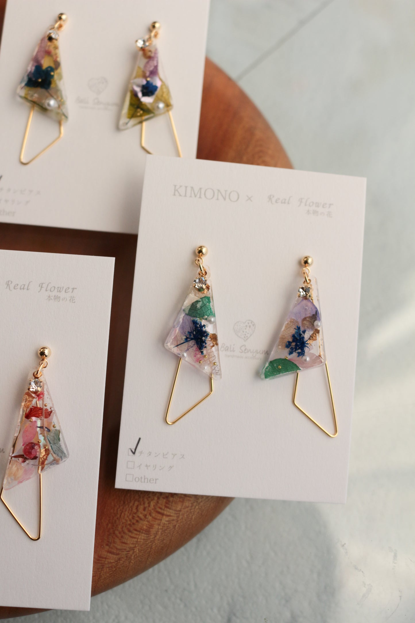 Triangular Floral Earrings - KIMONO Art Jewelry No.2 ピアス or イヤリング