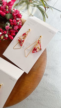 Triangular Floral Earrings With Seasonal Hydrangea No.29