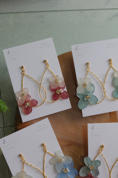 Teardrop Hoop Earrings with Hydrangeas No.24 ピアスorイヤリング