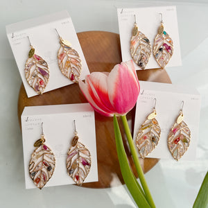 Leaf Earrings With Seasonal Flower Petals No.39