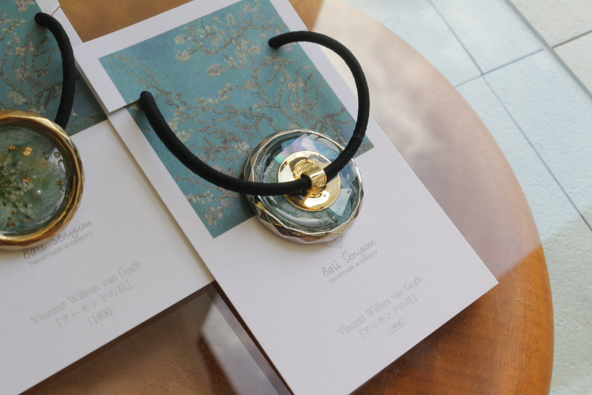 Gogh's Inspired Hair tie - アーモンドの花