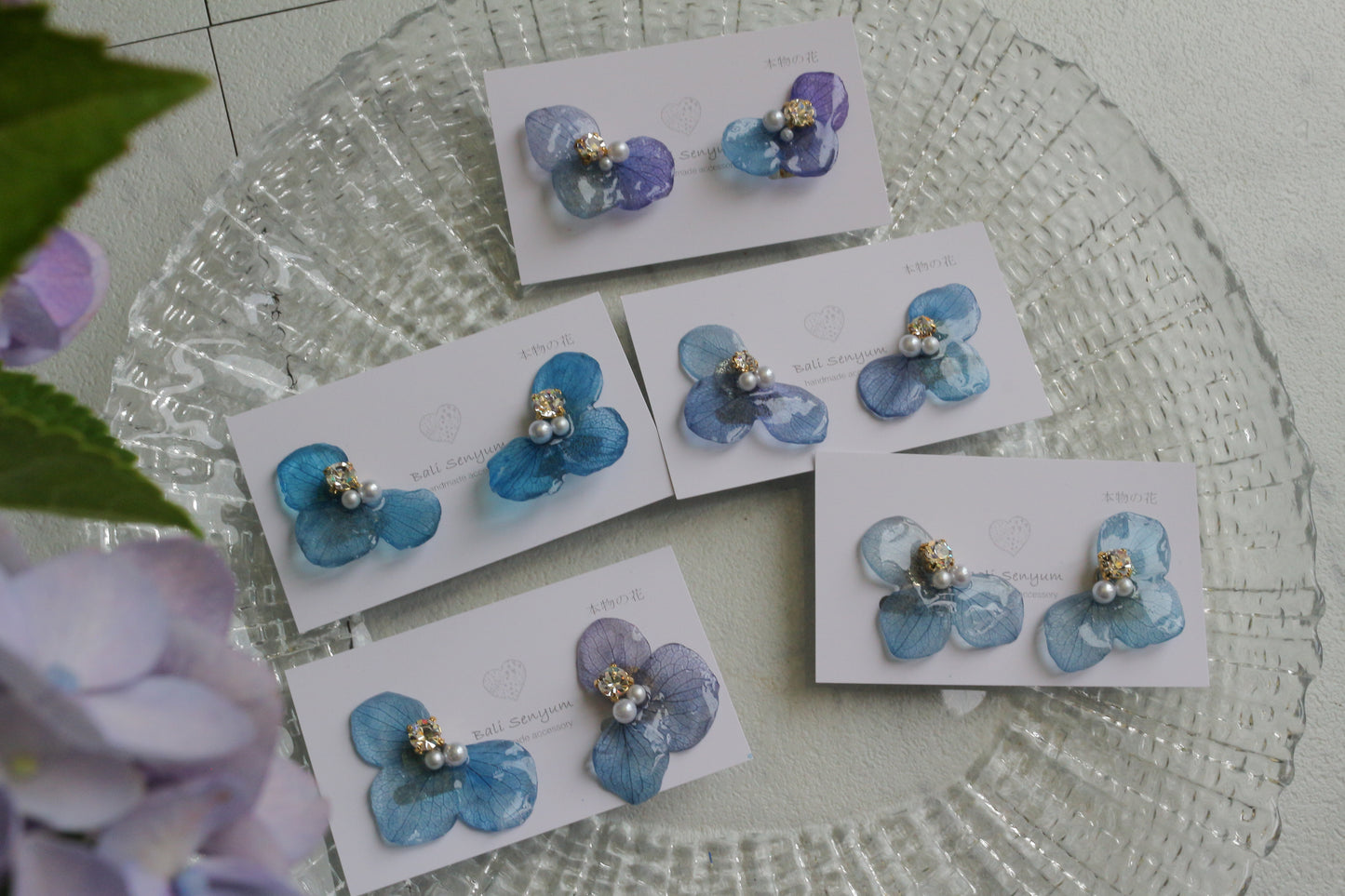 Gradation Hydrangea Wing No.146- Clip-on(イヤリング）