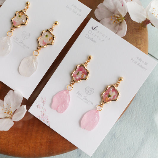 Someiyoshino Sakura Art Earrings with Sakura Petal