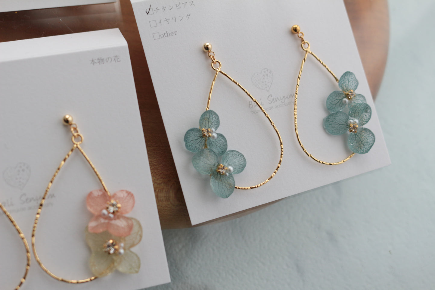 Teardrop Hoop Earrings with Hydrangeas No.18