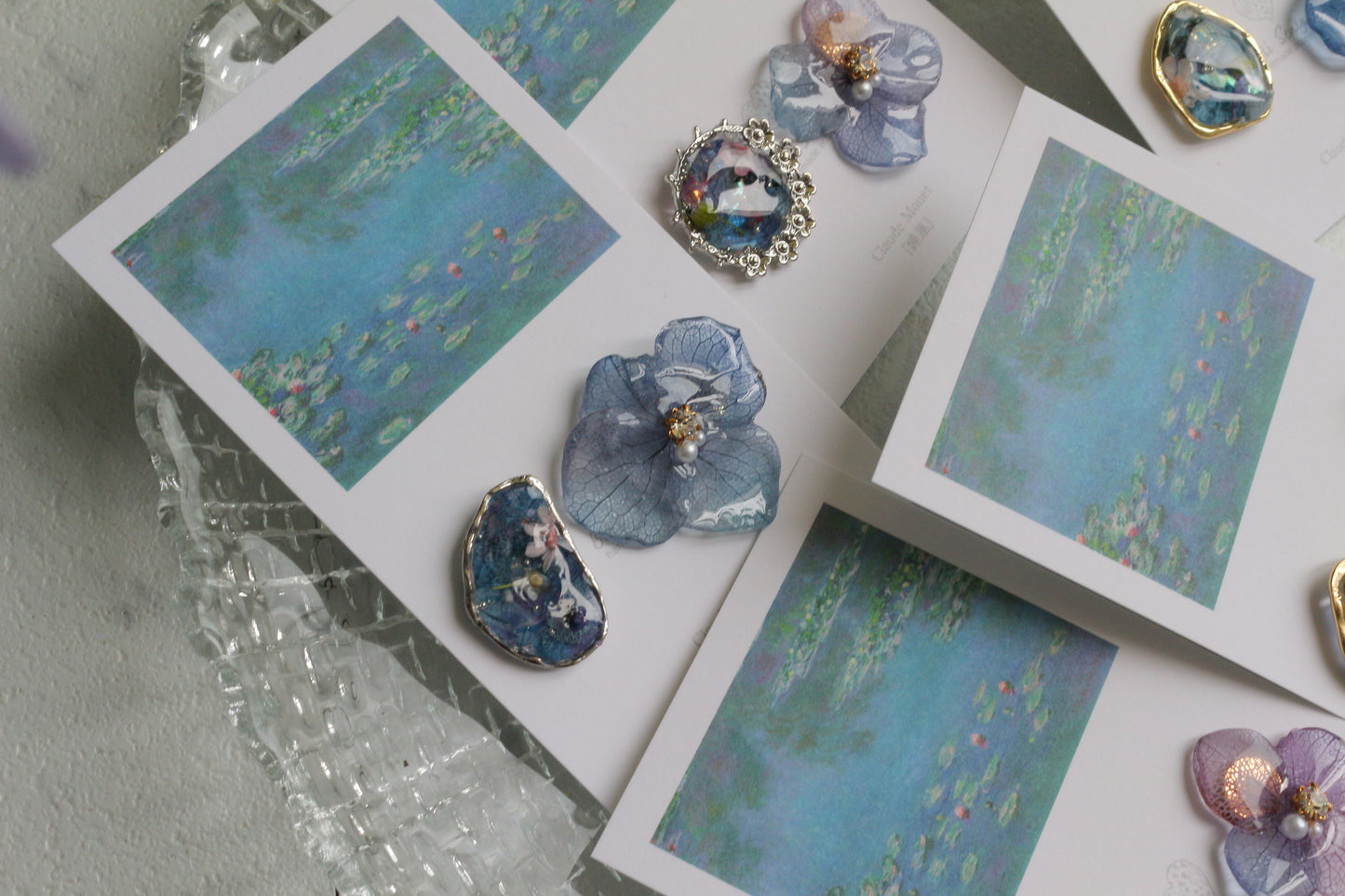 Monet Inspired Flower and Medallion No.31 ピアスTitanium Pierce 睡蓮