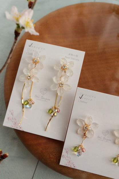 Real "Someiyoshino" Sakura Earring Kumamoto Homage- 緑桜の御衣黄   モチーフ
