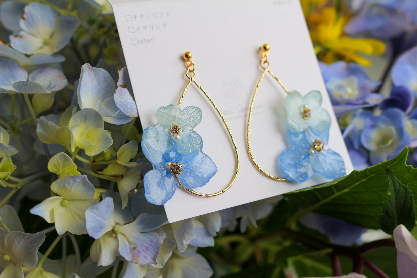 Teardrop Hoop Earrings with Hydrangeas No.15