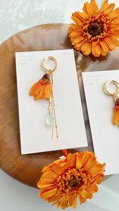 Gerbera Ear-Cuff No.1