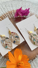 Leaf Earrings With Seasonal Flower Petals No.31