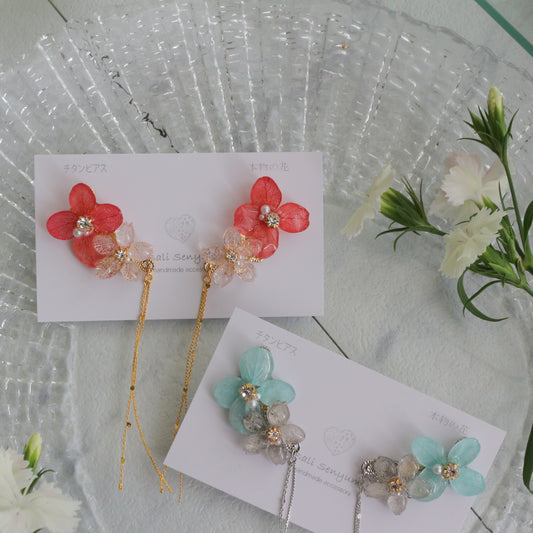 Hydrangea Flying Butterfly Earrings No.52 - Titanium Pierce(ピアス）