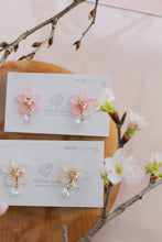 Someiyoshino Sakura Earrings with Sparkling Gem - Medium size