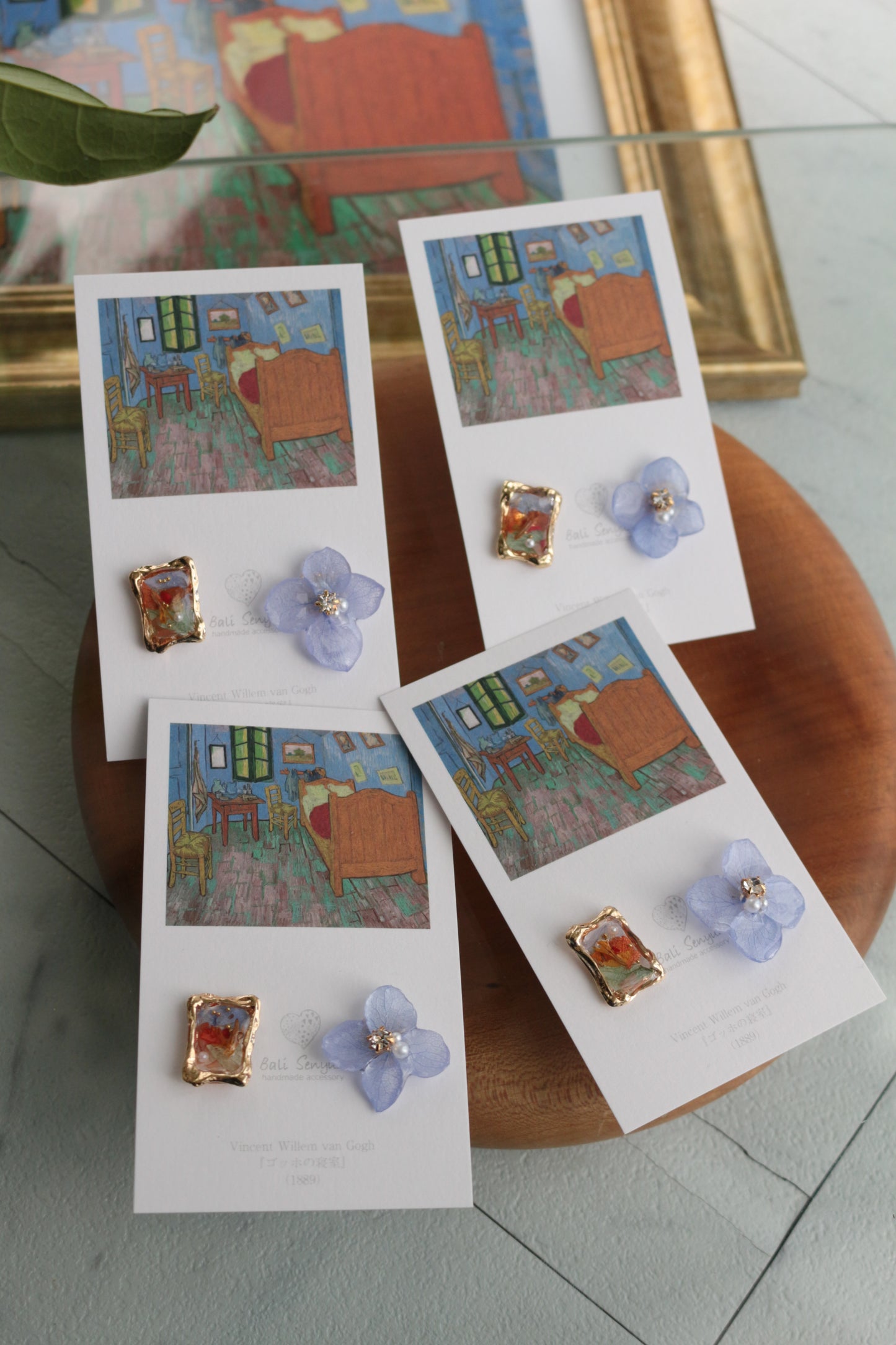 Gogh Inspired Flower and Medallion Earring No.2 ピアスTitanium Pierce ゴッホの寝室