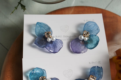 Gradation Hydrangea Wing No.139- Clip-on(イヤリング）