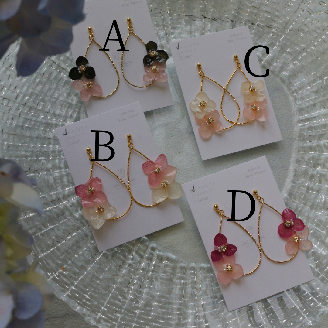 Teardrop Hoop Earrings with Hydrangeas No.22 ピアスorイヤリング