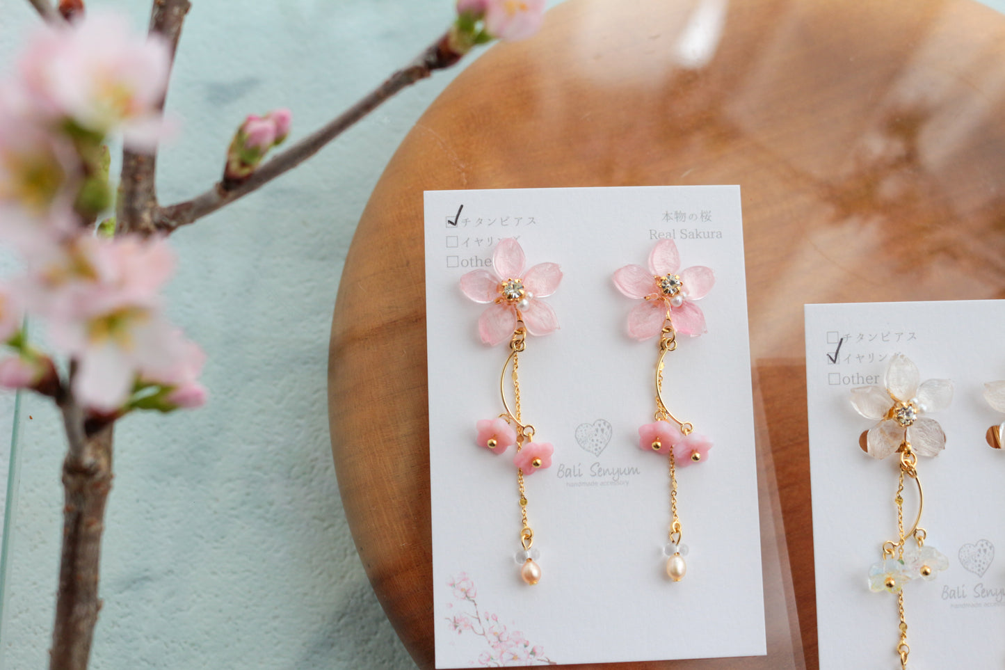 Someiyoshino Sakura Bouquet Earrings
