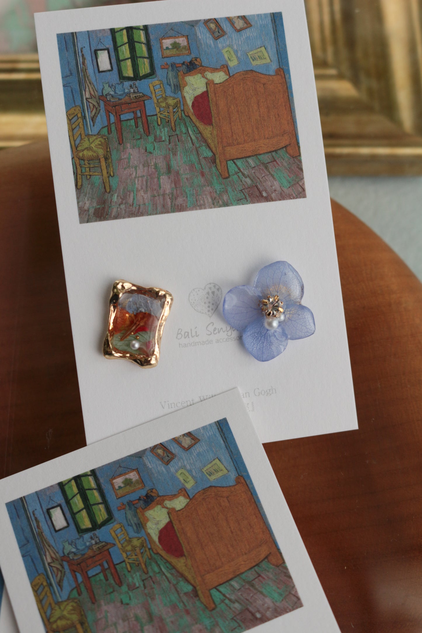 Gogh Inspired Flower and Medallion Earring No.2 ピアスTitanium Pierce ゴッホの寝室