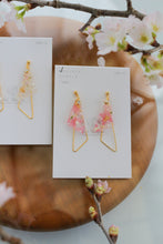 Triangular Floral Earrings With Someiyoshino  #S014