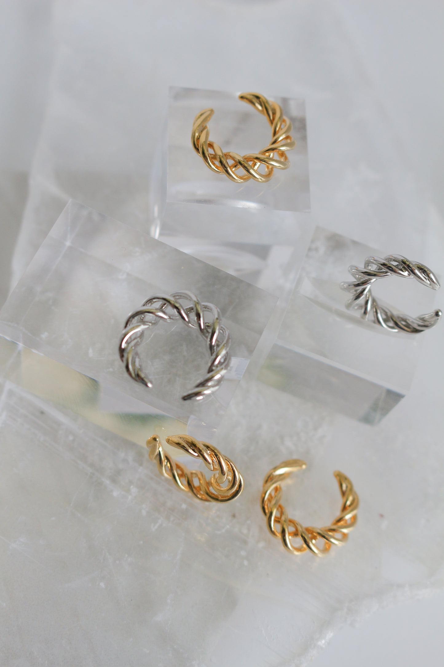 Ear-cuff No.2- Sakkoly