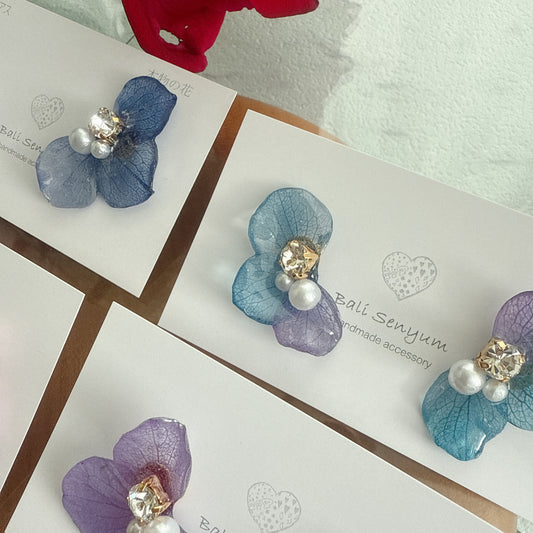 Hydrangea Wing No.112- Titanium Pierce(ピアス）