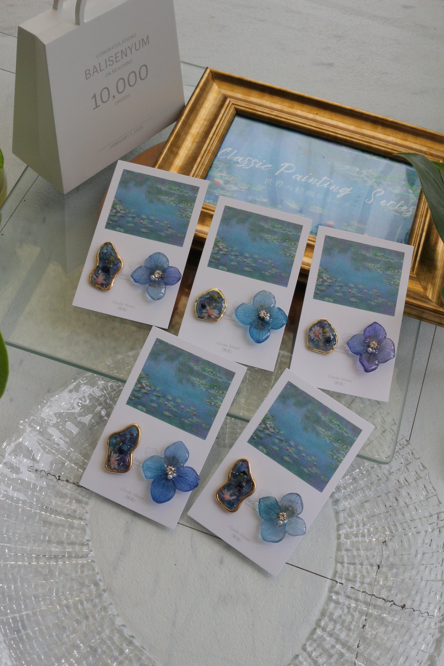 Monet's Water Lilies Inspired Flower and Medallion No.24 イヤリング Clip-on 睡蓮