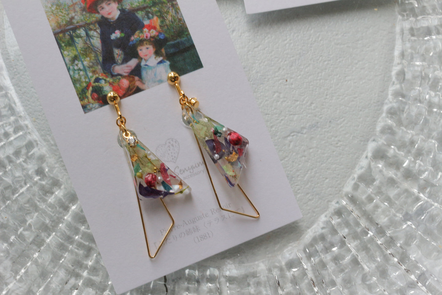 Renoir Inspired Triangular Floral Earrings-ふたりの姉妹