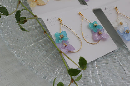 Teardrop Hoop Earrings with Hydrangeas No.21 ピアスorイヤリング
