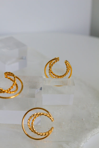 Crescent Moon Ear-cuff No.1 - Sakkoly