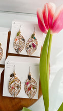 Leaf Earrings With Seasonal Flower Petals No.39