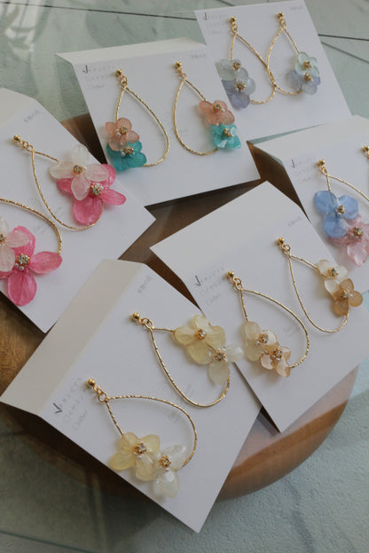 Teardrop Hoop Earrings with Hydrangeas No.20 ピアスorイヤリング