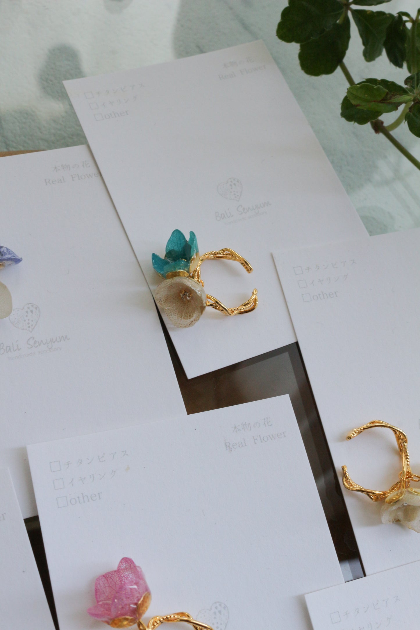 Double Hydrangea Ear-Cuff No.3