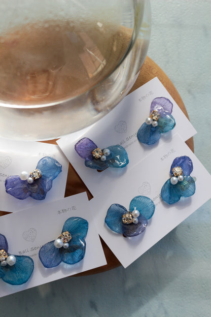 Gradation Hydrangea Wing No.142- Clip-on(イヤリング）