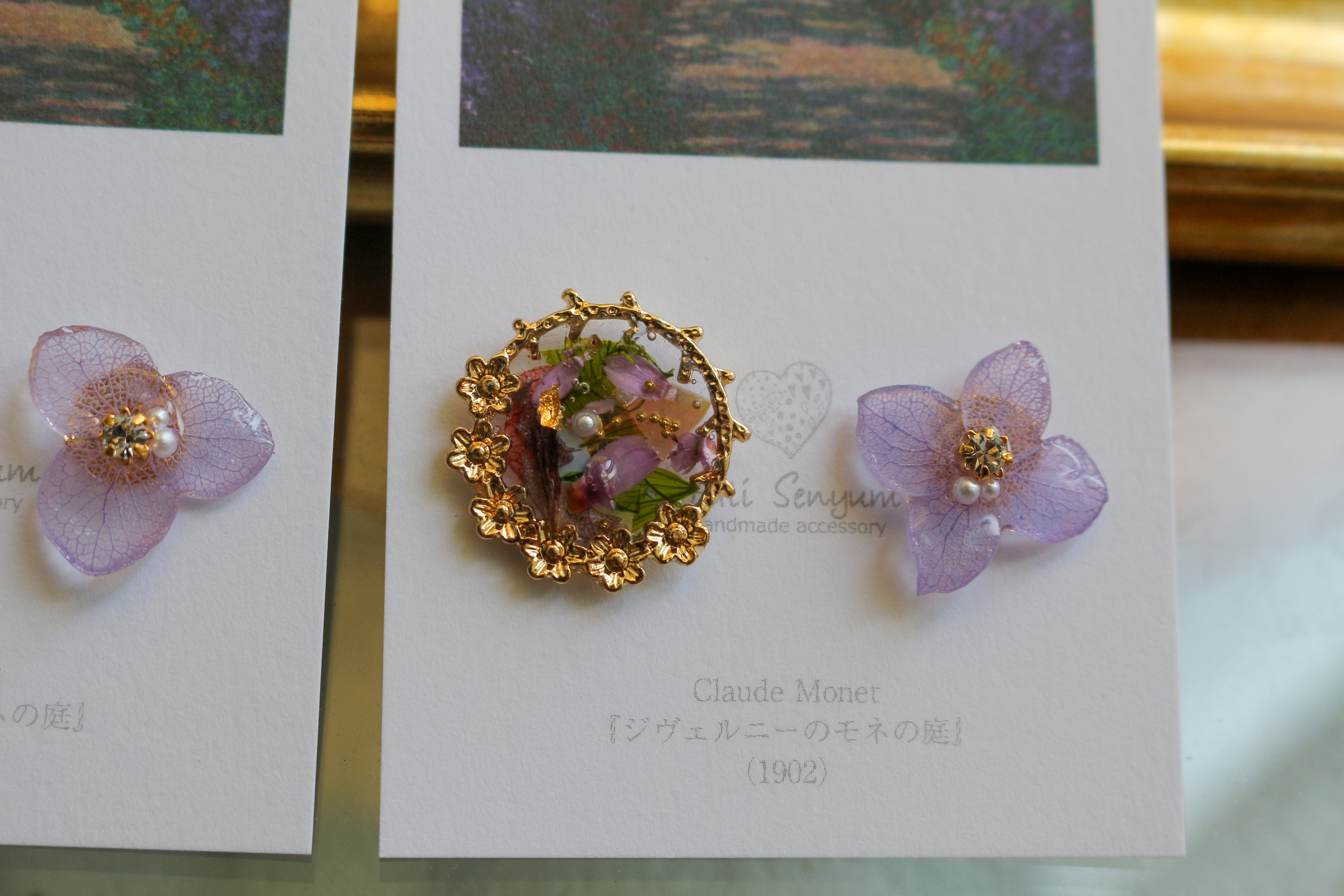今年の新作から定番まで！ Medallion and Flower Inspired Monet Earrings ピアス No.1 アクセサリー