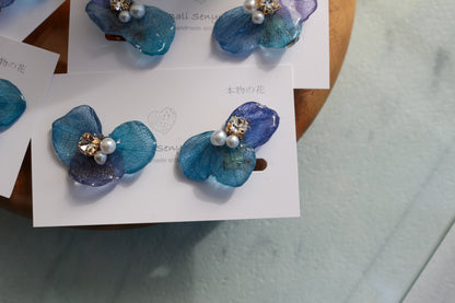 Gradation Hydrangea Wing No.142- Clip-on(イヤリング）