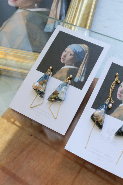 Johannes Vermeer Inspired Triangular Floral Earrings-真珠の耳飾りの少女