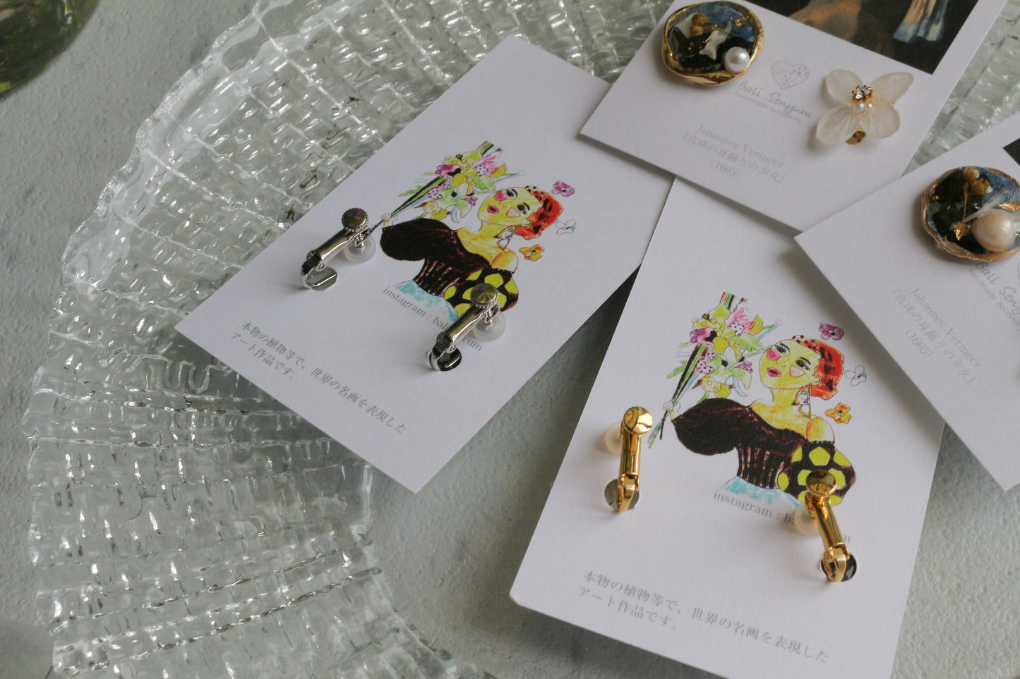 Vermeer's Inspired Flower and Medallion No.2 イヤリング Clip-on 真珠の耳飾りの少女