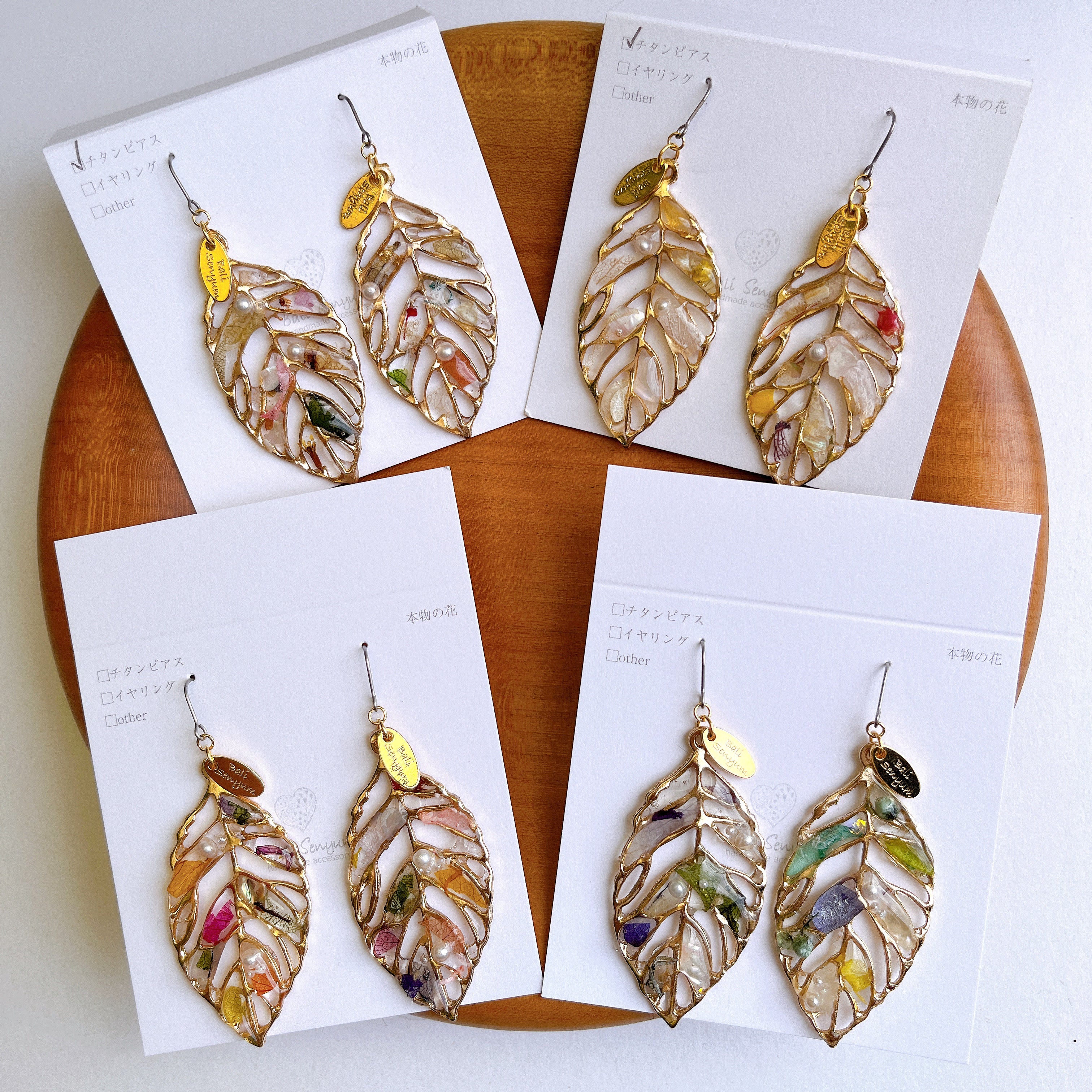 ✨蓮の花✨ イヤリングorチタンピアス（有料） 蓮の花の真ちゅうピアスorイヤリング大 | カエルの時計屋さん