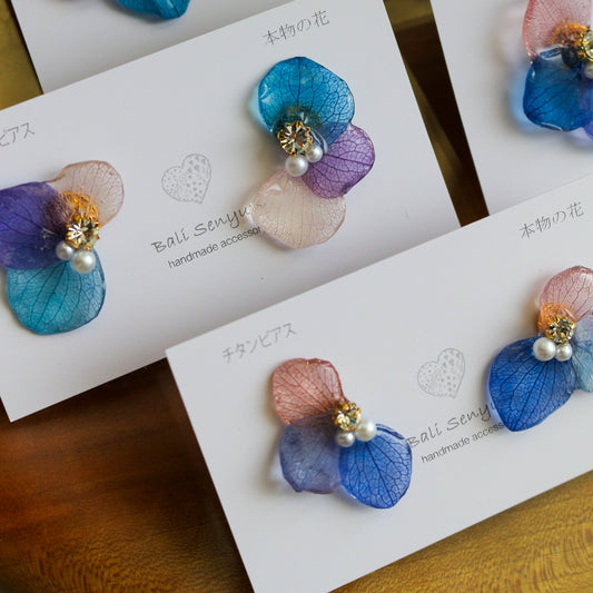 Hydrangea Wing No.120- Titanium Pierce(ピアス）