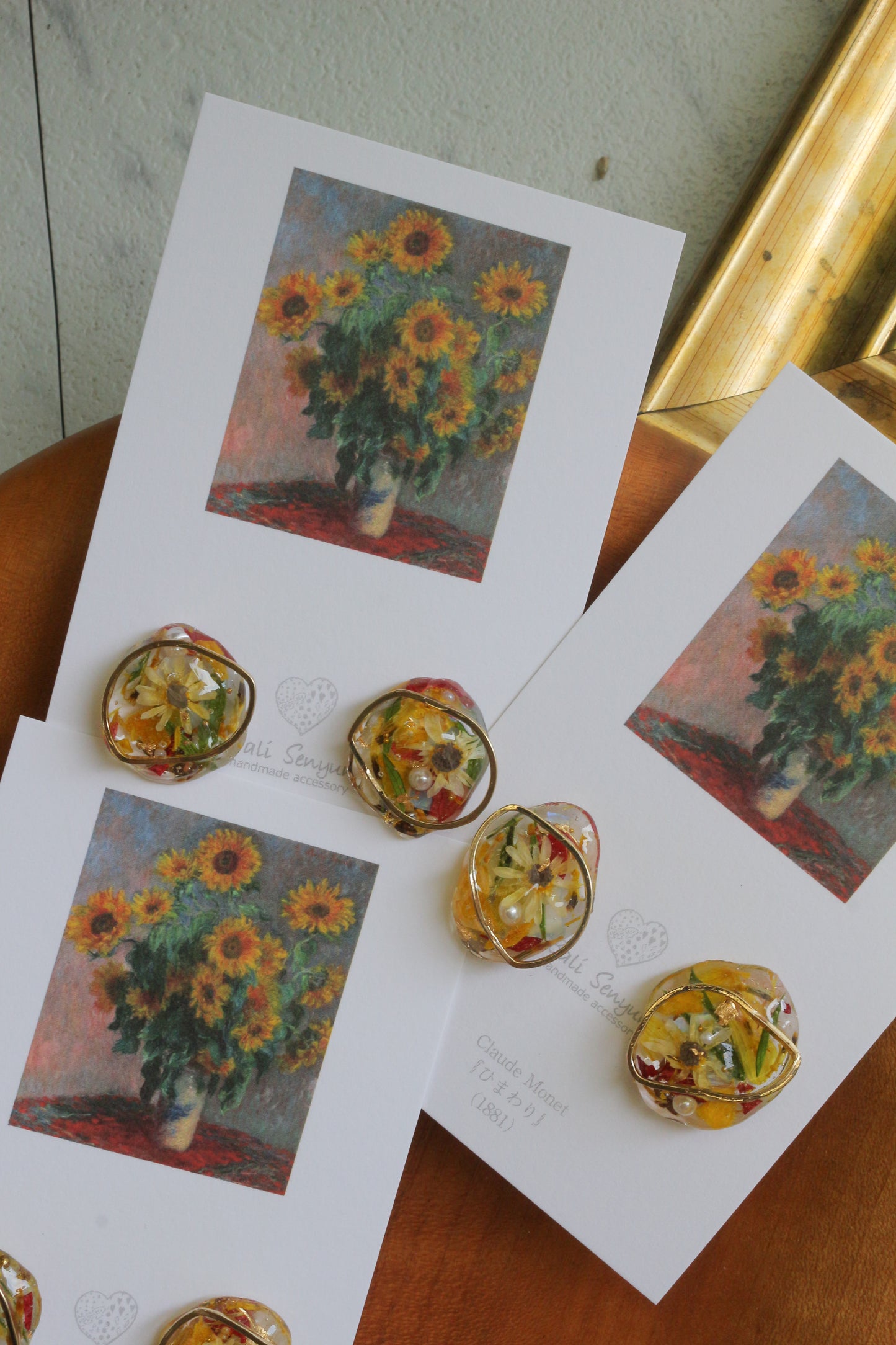 Monet Inspired Flower Medallion Earrings No.1 イヤリング Clip-on ひまわり