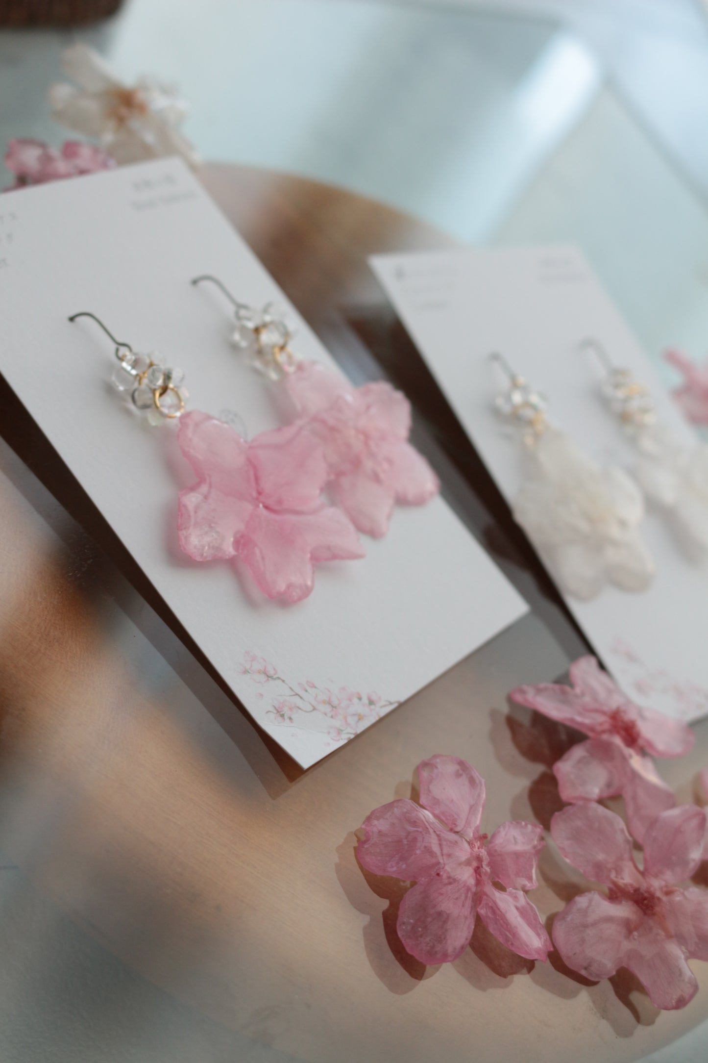 Someiyoshino Real Shape Sakura Earrings