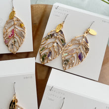 Leaf Earrings With Seasonal Flower Petals No.37