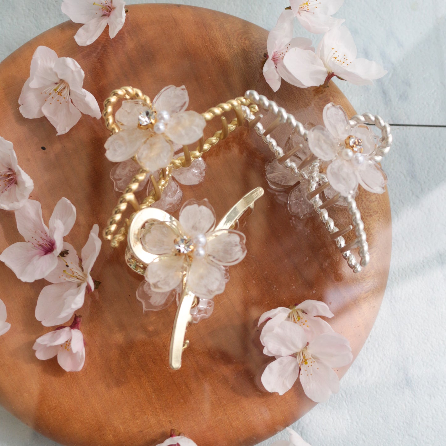 Someiyoshino Sakura Hair Clip - White #S010