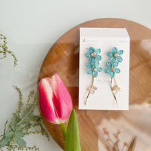 Real "Ajisai" Hydrangea Earring - Cool Color